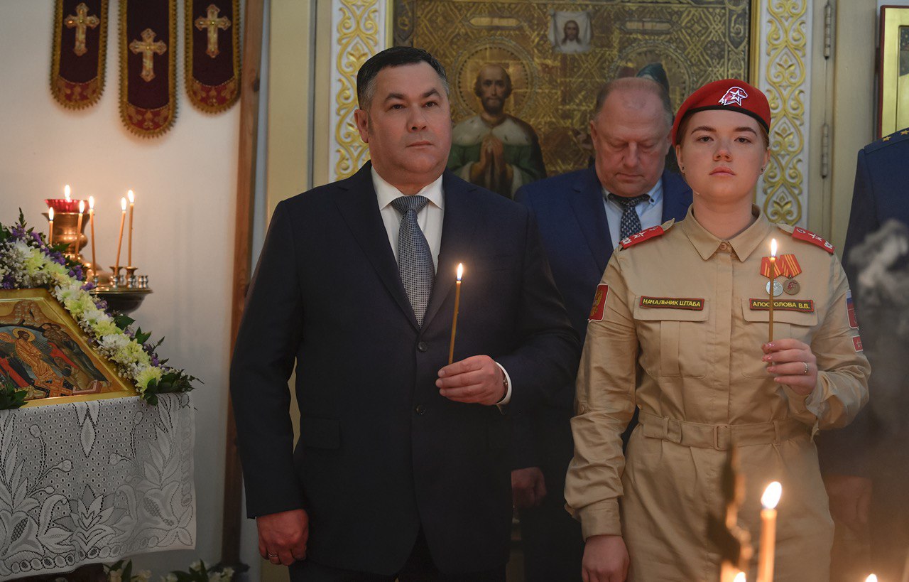 В День памяти и скорби Губернатор Игорь Руденя принял участие в акции «Свеча памяти»