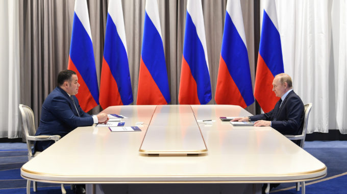 Президент РФ Владимир Путин провел встречу с Губернатором Тверской области Игорем Руденей